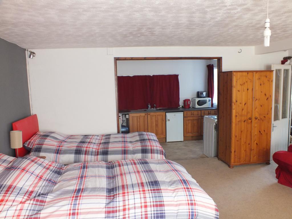 Bonna'S Bed And Breakfast Builth Wells Ruang foto